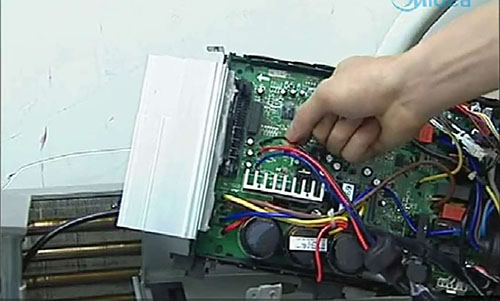 赤坎美的空调电话是多少